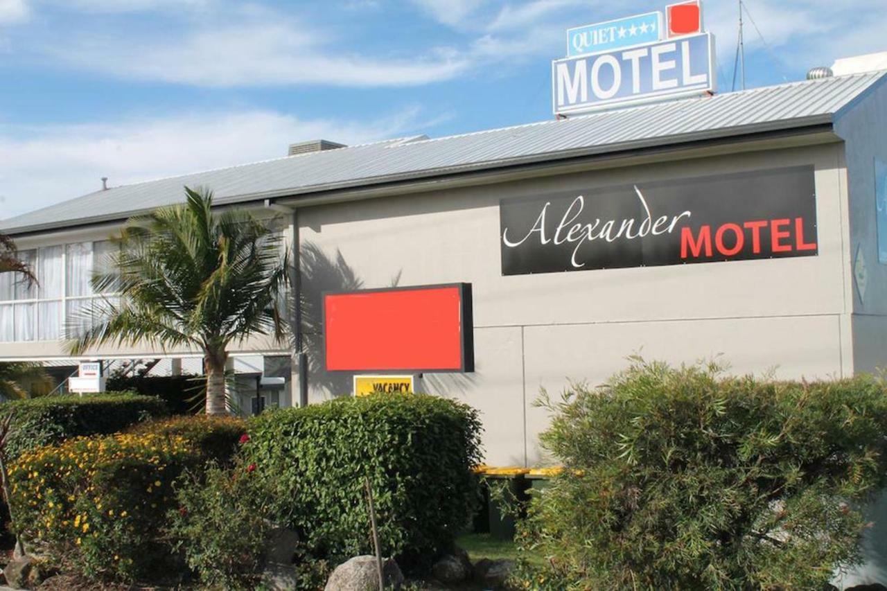 Alexander Motel Warwick Exterior photo